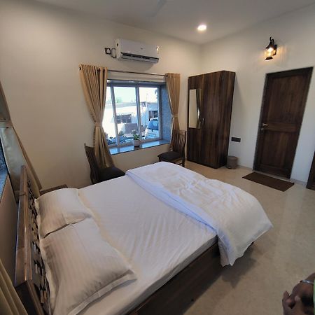 Kasturi Villa Mandve Bagian luar foto